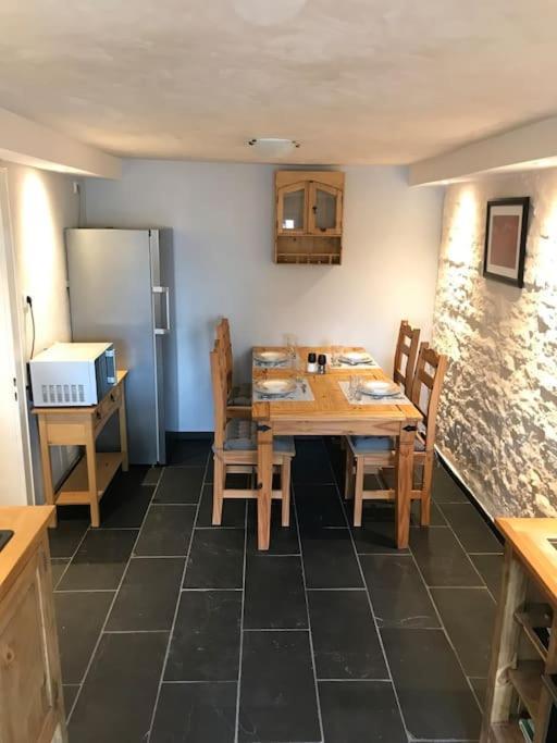 Ferienwohnung Felinenhof Weilerswist Bagian luar foto